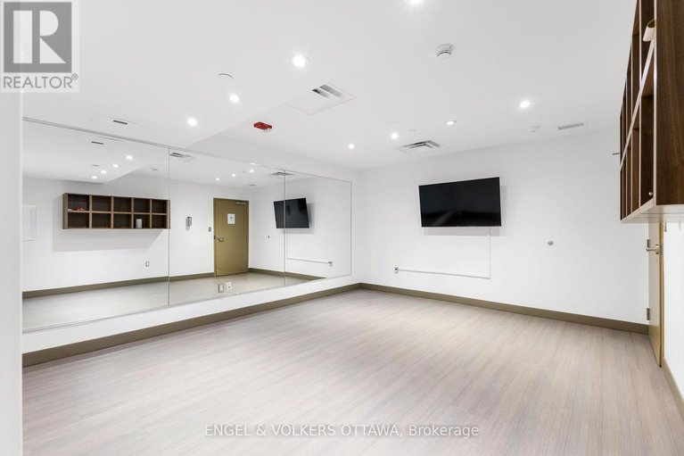 28607787/unit-308-570-de-mazenod-avenue/ottawa-east/ottawa/ontario/K1S5X2_31