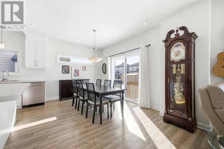 29401297/934-chablis-crescent/embrun/russell/ontario/K0A1W0_10