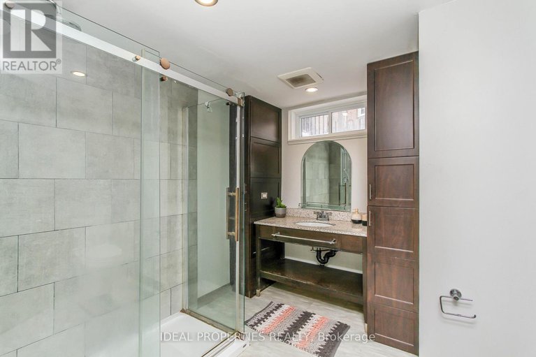 29212818/1326-tara-drive/copeland-park/ottawa/ontario/K2C0S7_39