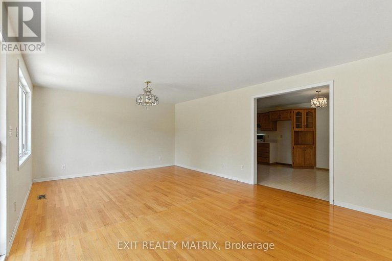 28525668/26-farmers-avenue/vankleek-hill/champlain/ontario/K0B1R0_17