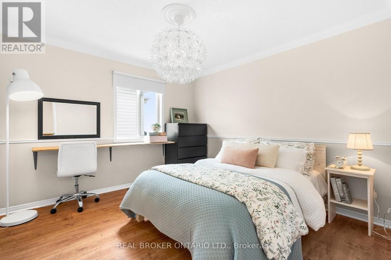 29518194/41-golders-green-lane/longfields/ottawa/ontario/K2J5G2_32