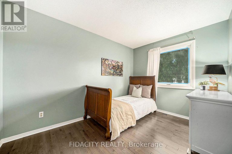 28931482/13-vesta-street/cedargrovefraserdale/ottawa/ontario/K2J3Y8_22