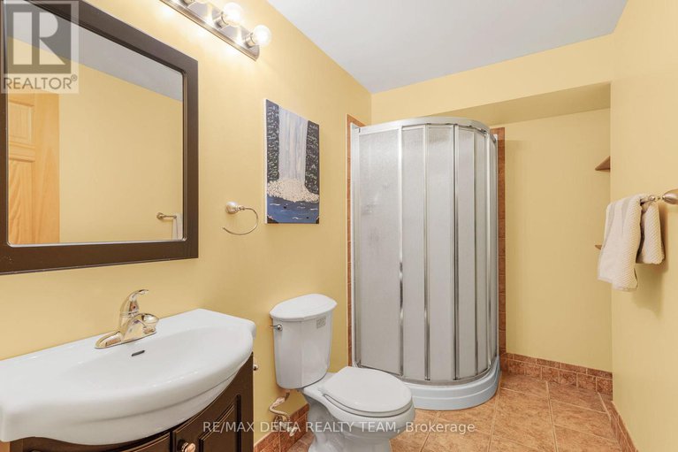 28499288/1147-fieldown-street/cumberland-ridge/ottawa/ontario/K4C1R7_31