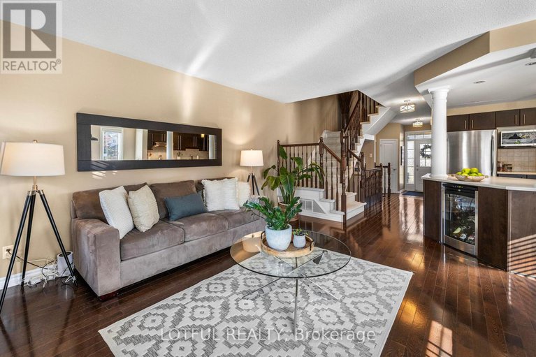 28610382/101-destiny-private/fallingbrookgardenway-south/ottawa/ontario/K4A0K6_9