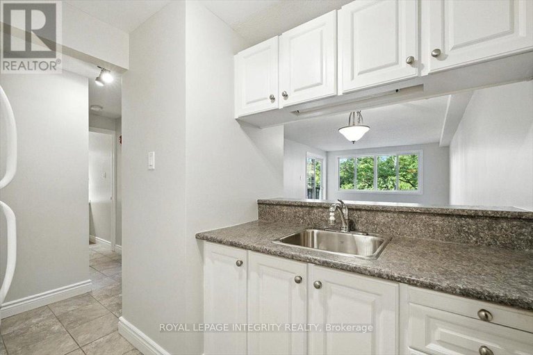 28812439/201-6470-bilberry-drive/orleans-wood/ottawa/ontario/K1C4P1_13