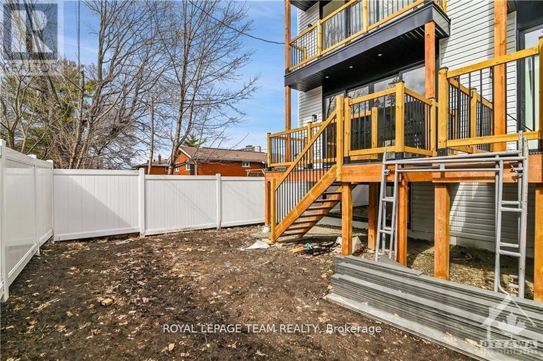 28662763/828-alpine-avenue/queensway-terrace-north/ottawa/ontario/K2B5R6_30