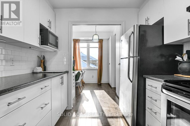 29571961/g-19-tadley-private/longfields/ottawa/ontario/K2J2T3_21