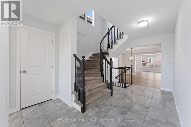 29041000/815-henslows-circle/avalon-west/ottawa/ontario/K4A5H6_5