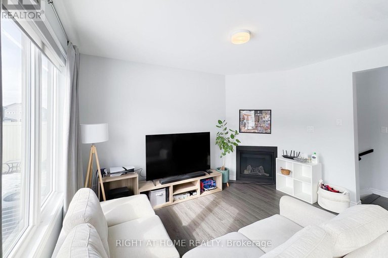 29443631/771-brittanic-road/emerald-meadowstrailwest/ottawa/ontario/K2V0R3_21