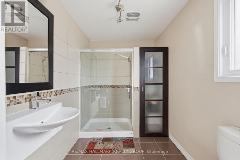 29639212/23-riverbrook-road/arlington-woods/ottawa/ontario/K2H7W7_37