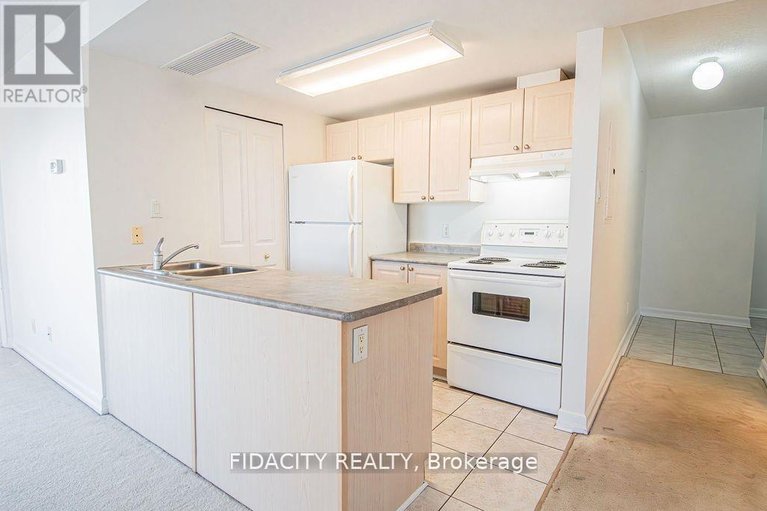 29608676/4b-310-central-park-drive/central-park/ottawa/ontario/K2C4G4_4