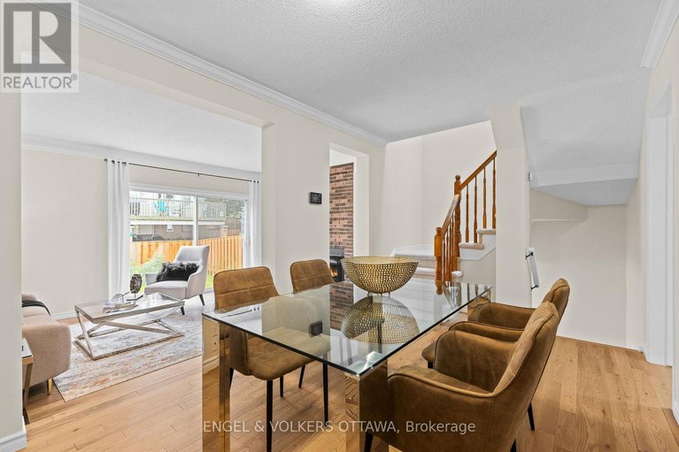 28573649/1129-chimney-hill-way/beacon-hill-south/ottawa/ontario/K1J8Z7_8