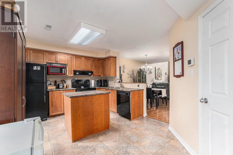 28504780/123-gatestone-private/beacon-hill-south/ottawa/ontario/K1J1K5_17