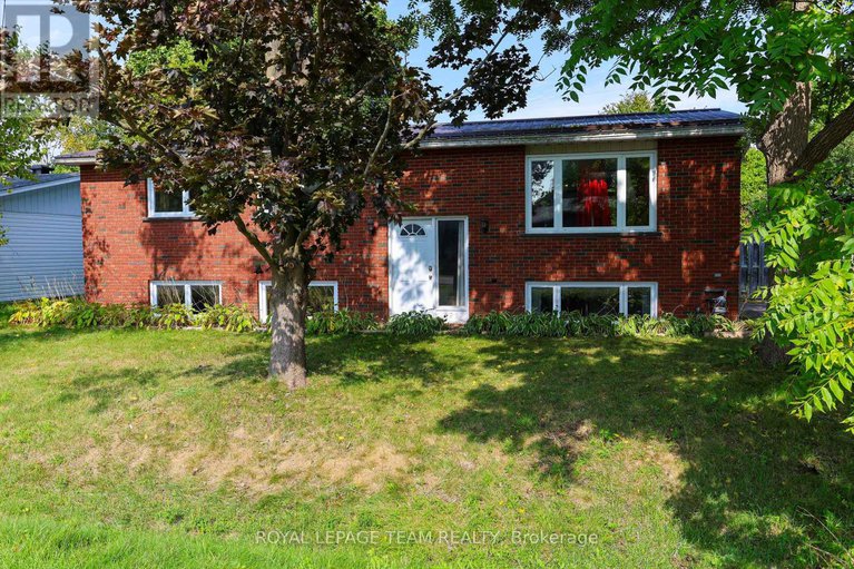 28826941/425-joseph-street/kemptville/north-grenville/ontario/K0G1J0_1