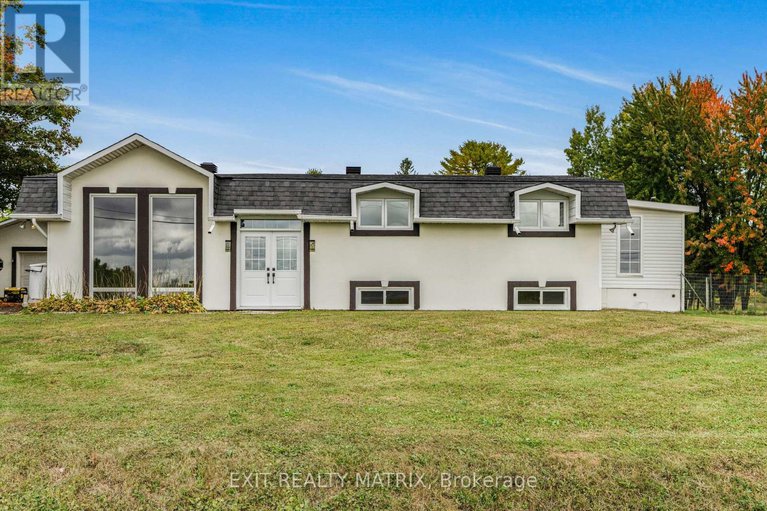 28913280/1895-clark-road/clarencerockland-twp/clarence-rockland/ontario/K4K1K7_2