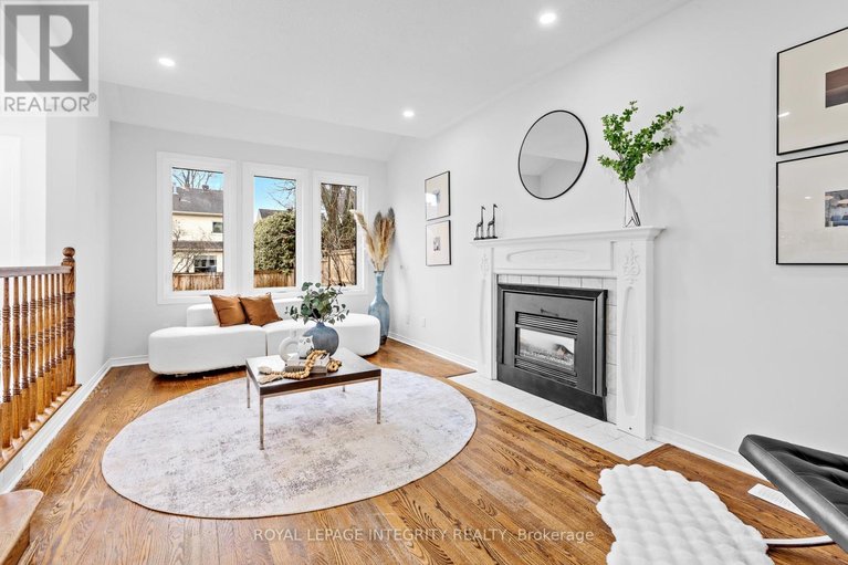 29622536/18-shipley-crescent/stittsville-central/ottawa/ontario/K2S1R2_18