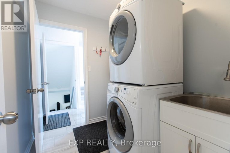 29593883/1534-rosebella-avenue/blossom-parkkemp-parkfindlay-creek/ottawa/ontario/K1T1E8_24