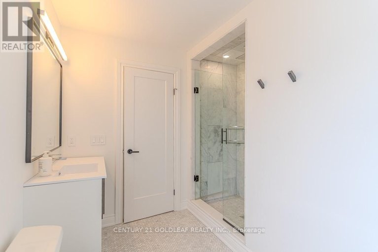 29669165/6-pemberton-crescent/manordale/ottawa/ontario/K2G4Y9_33