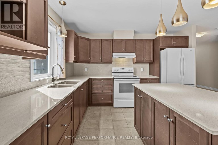 28587087/202-476-church-street/village-of-russell/russell/ontario/K4R0C2_17