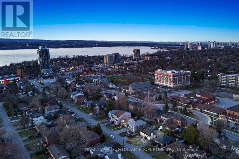 29669053/243-compton-avenue/woodroffe/ottawa/ontario/K2B5A8_36