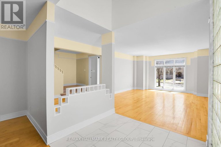 28244394/303-sherwood-drive/civic-hospital/ottawa/ontario/K1Y3W7_13