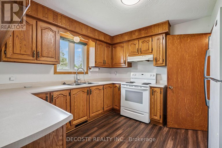 28605188/20397-park-crescent/south-glengarry-charlottenburgh-twp/south-glengarry/ontario/K0C1L0_16
