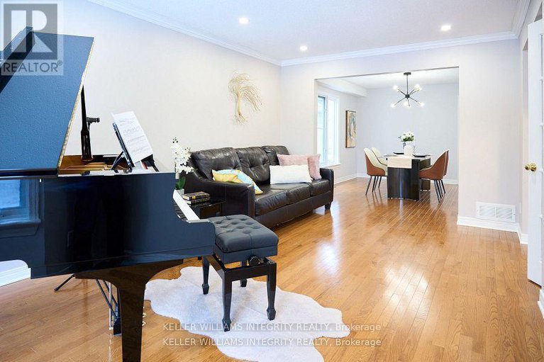 28409851/9-shannondoe-crescent/bridlewood/ottawa/ontario/K2M2C8_6