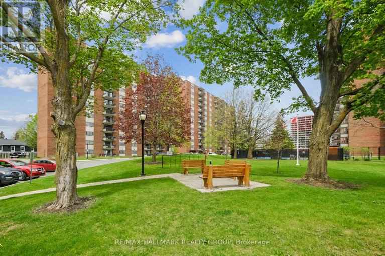 28316774/307-1485-baseline-road/copeland-park/ottawa/ontario/K2C3L8_33