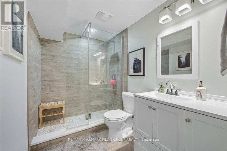 28956956/200-enclave-walk/mer-bleuebradley-estatesanderson-park/ottawa/ontario/K1W0J4_29