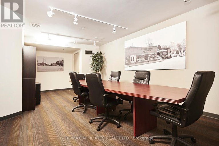 28977226/407-575-byron-avenue/mckellarhighland/ottawa/ontario/K2A1R7_30
