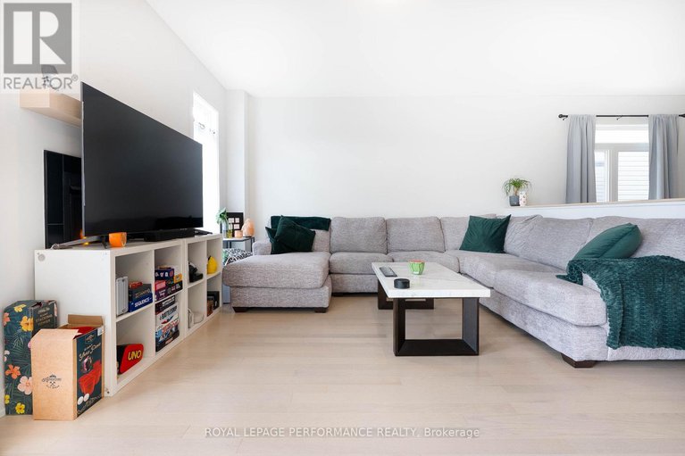 28501189/931-embankment-street/stittsville-south/ottawa/ontario/K2S2P6_6