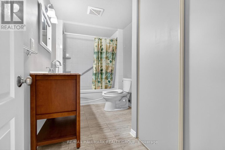28939841/1354-gaultois-avenue/chateauneuf/ottawa/ontario/K1C3G6_18