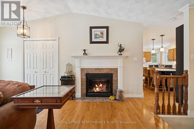 29518098/19644-marcoux-road/north-glengarry-kenyon-twp/north-glengarry/ontario/K0C1A0_6