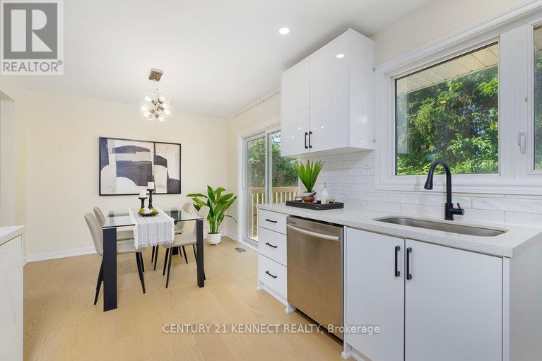 28656058/1666-fisher-avenue/borden-farmstewart-farmcarleton-heightsparkwood-hills/ottawa/ontario/K2C1X7_9