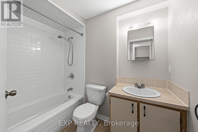 29006637/306-6376-bilberry-drive/orleans-wood/ottawa/ontario/K1C4P6_29