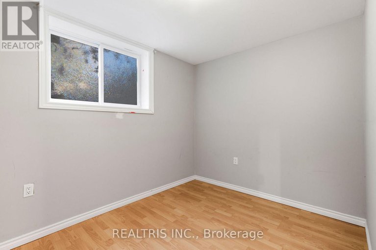 29041458/1905-des-epinettes-avenue/orleanssunridge/ottawa/ontario/K1C6P6_25