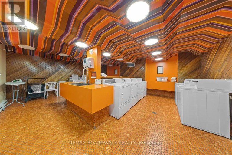 29678878/702-20-the-driveway-drive/ottawa-centregolden-triangle/ottawa/ontario/K2P1C8_40