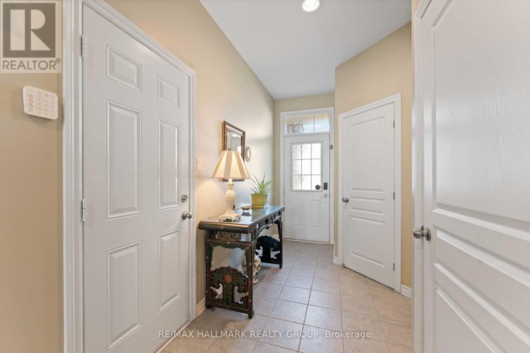 28886964/504-salzburg-drive/notting-hillsummerside/ottawa/ontario/K4A0C6_3