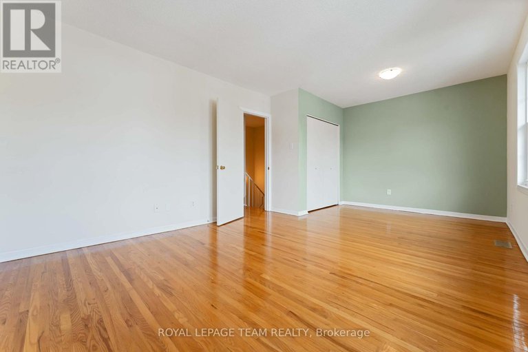 28889686/2664-draper-avenue/redwood-park/ottawa/ontario/K2H6Z9_16