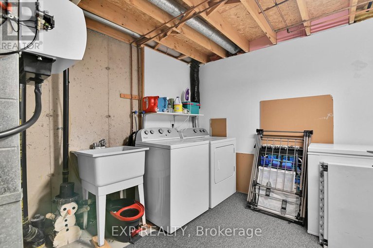 28885940/1962-greenvale-lane/chateauneuf/ottawa/ontario/K1C6E3_16