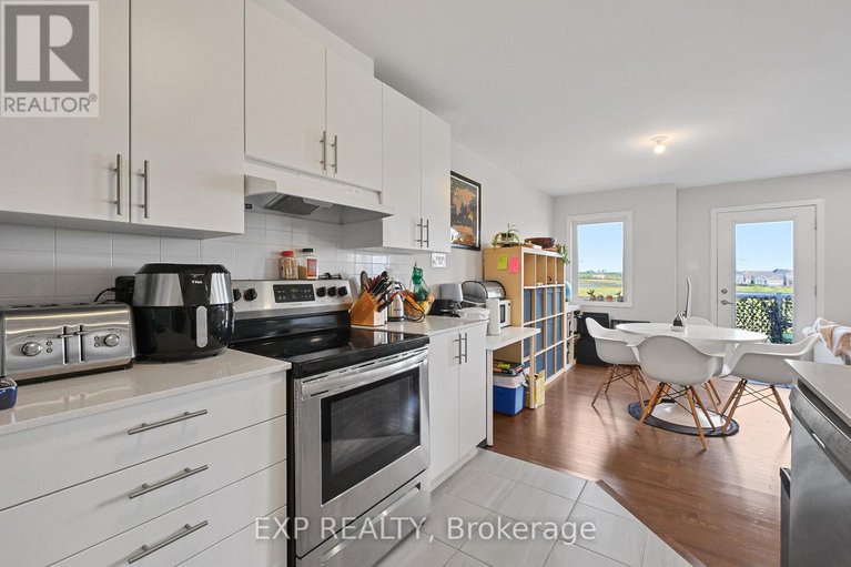 28611838/6323-perth-street/btwn-franktown-rd-fallowfield-rd/ottawa/ontario/K0A2Z0_31