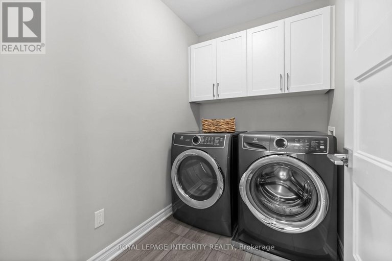 29642319/821-indica-street/stittsville-north/ottawa/ontario/K2S2J8_32