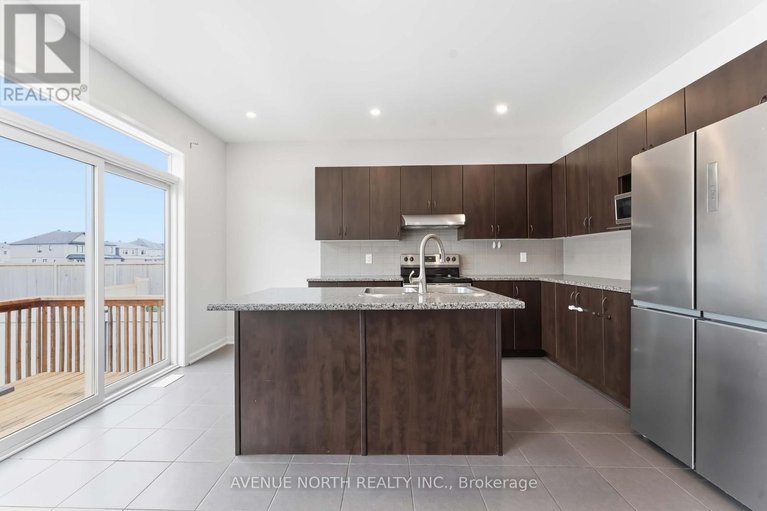 29608046/2082-caltra-crescent/half-moon-bay/ottawa/ontario/K2J6V4_9