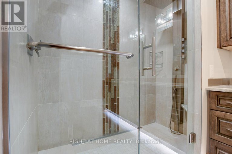 28184853/1271-field-street/bel-air-park/ottawa/ontario/K2C2P9_23