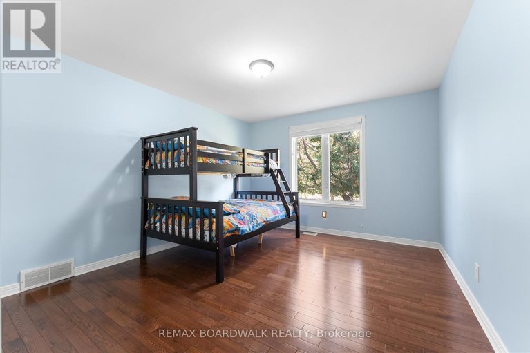 29572523/14-panandrick-view-drive/rural-kanata-central/ottawa/ontario/K2W1A5_24