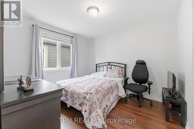 29605925/344-sweetclover-way/avalon-west/ottawa/ontario/K4A1E6_33