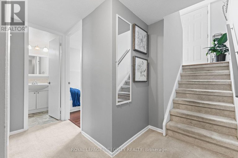 28535502/316-woodfield-drive/tanglewood/ottawa/ontario/K2G3W9_16