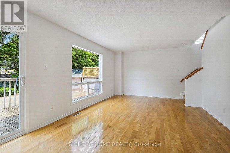 28485638/5119-lerner-way/beacon-hill-south/ottawa/ontario/K1J1B3_13