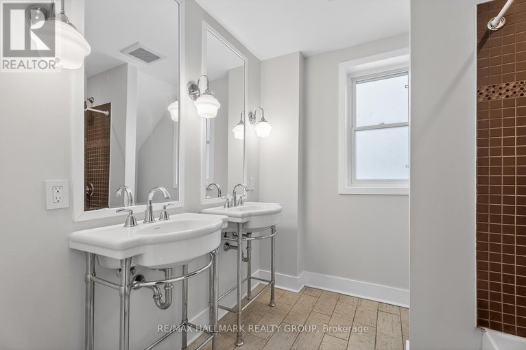 29249197/170-donald-street/overbrookcastle-heights/ottawa/ontario/K1K1M9_23