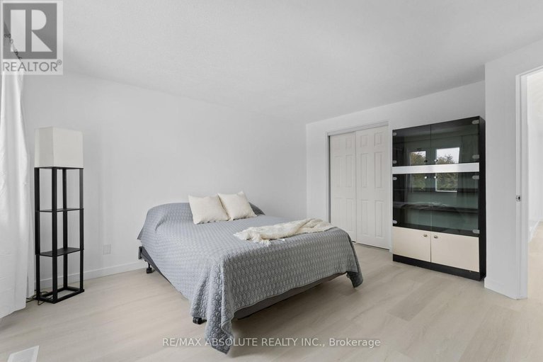 29645619/1444-normandy-crescent/carleton-heights/ottawa/ontario/K2C0N6_32